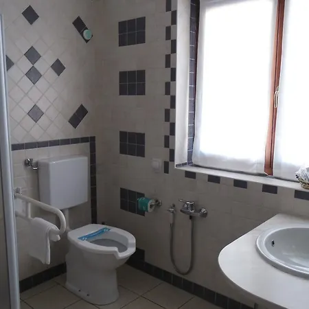 Giardino Hotell 3*